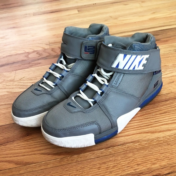 nike lebron 2 Grey